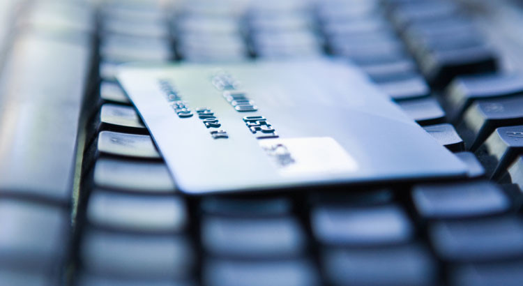 Save Hundreds in Business Expenses with this Credit Card Strategy ©
